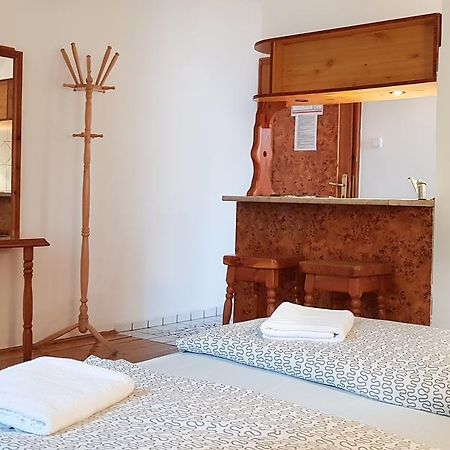 غيور Hotel Paar Szieszta المظهر الخارجي الصورة