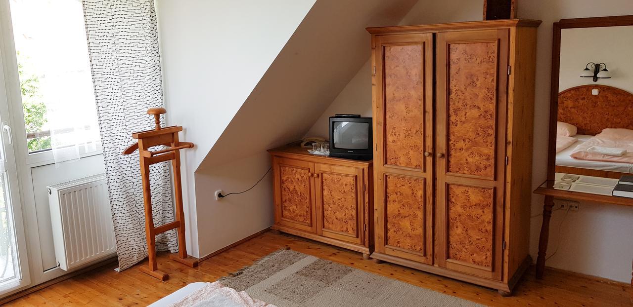 غيور Hotel Paar Szieszta المظهر الخارجي الصورة